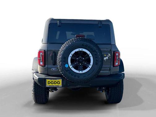 Marsh Gray 2025 Ford Bronco Badlands