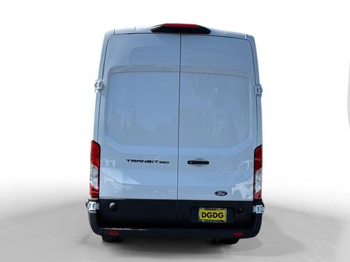 Oxford White 2026 Ford Transit-250 Base