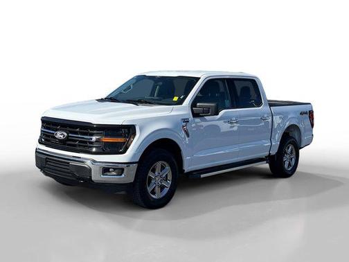 Oxford White 2025 Ford F-150 XLT