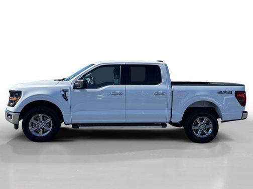 Oxford White 2025 Ford F-150 XLT