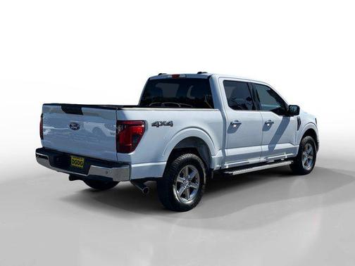 Oxford White 2025 Ford F-150 XLT