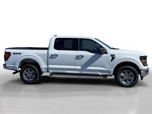 Oxford White 2025 Ford F-150 XLT
