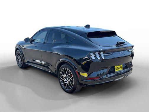 2022 Ford Mustang Mach-E GT