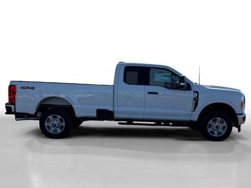 2025 Ford F-350 XLT