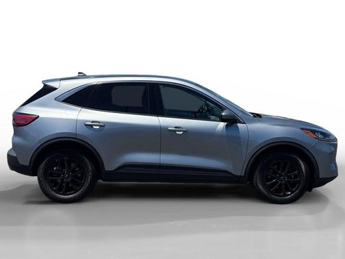 Silver Metallic 2021 Ford Escape SE