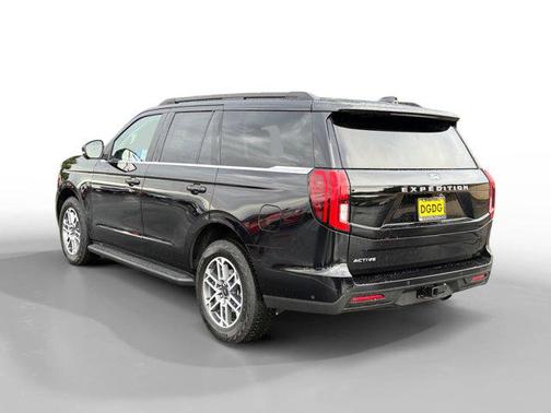 Black Metallic 2025 Ford Expedition Active