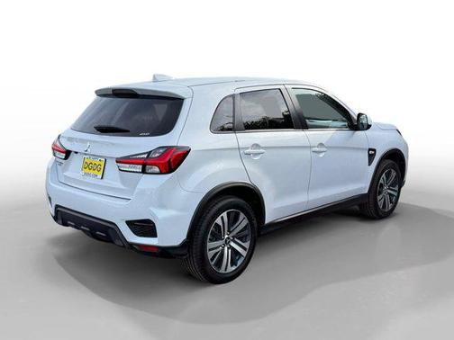 2024 Mitsubishi Outlander Sport SE