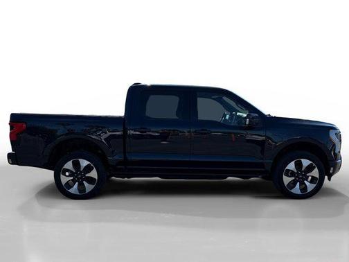 2025 Ford F-150 Lightning Platinum