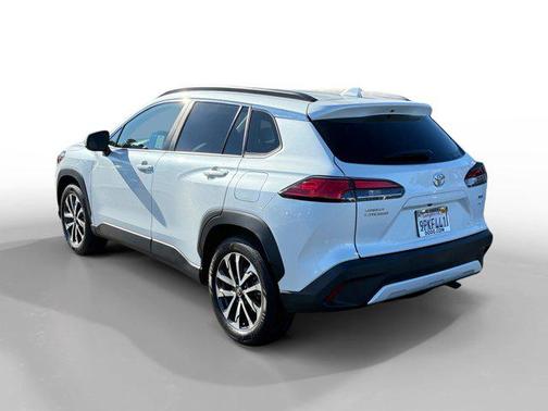 2022 Toyota Corolla Cross XLE