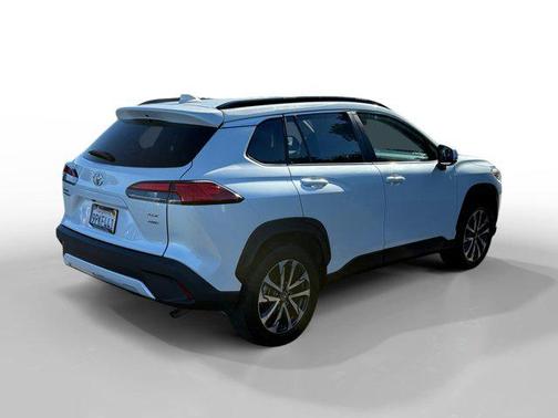 2022 Toyota Corolla Cross XLE