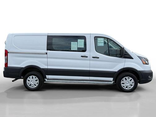 Oxford White 2025 Ford Transit-250 Base