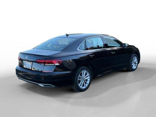 2020 Volkswagen Passat 2.0T SE