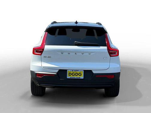 2023 Volvo XC40 Recharge Pure Electric Twin Plus