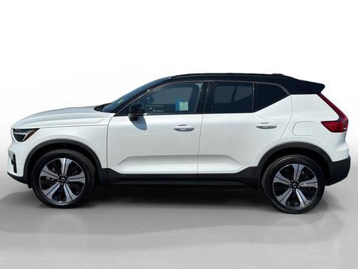 2023 Volvo XC40 Recharge Pure Electric Twin Plus