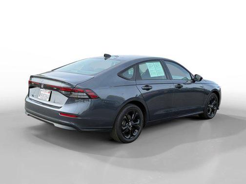 Urban Gray Pearl 2025 Honda Accord SE