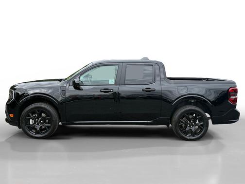 Shadow Black 2025 Ford Maverick Lobo Standard