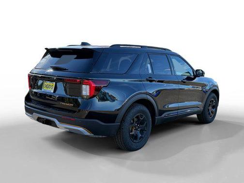 Agate Black Metallic 2026 Ford Explorer Tremor