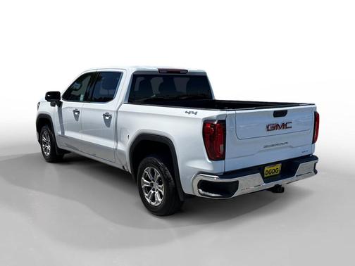 Summit White 2024 GMC Sierra 1500 SLT