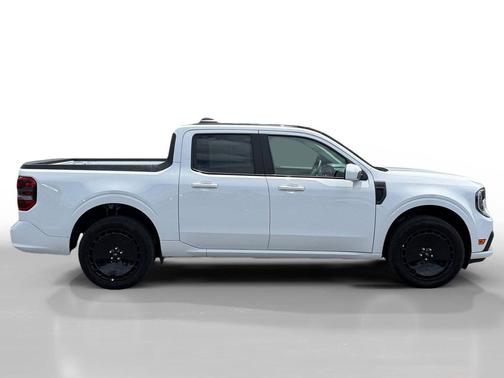 Oxford White 2025 Ford Maverick Lobo Standard