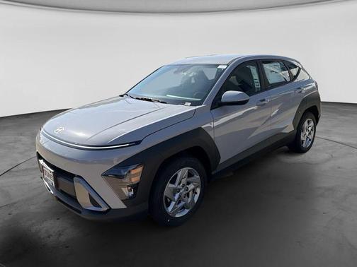 Cyber Gray Metallic 2026 Hyundai KONA SE