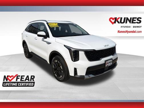Glacial White Pearl 2024 Kia Sorento S