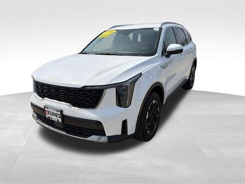 Glacial White Pearl 2024 Kia Sorento S