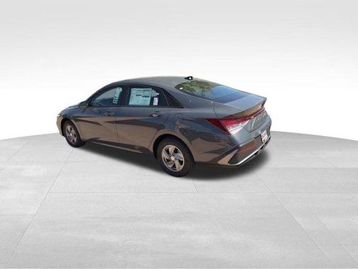 Gray 2026 Hyundai ELANTRA SE