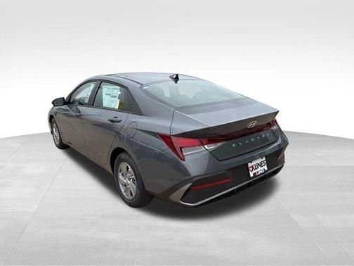 Gray 2026 Hyundai ELANTRA SE