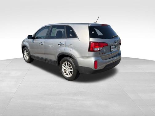 Satin Metal 2015 Kia Sorento LX