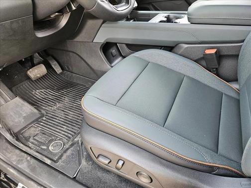 2026 GMC Acadia AT4 AWD