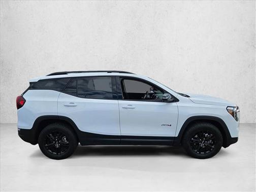 2024 GMC Terrain AWD AT4