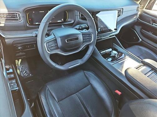 Bright White Clearcoat 2024 Jeep Wagoneer Series II 4x2