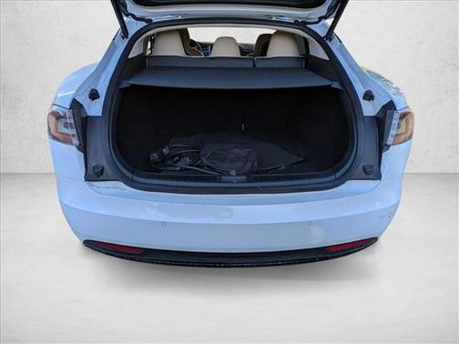 2017 Tesla Model S 90D