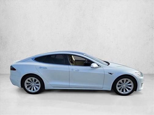2017 Tesla Model S 90D