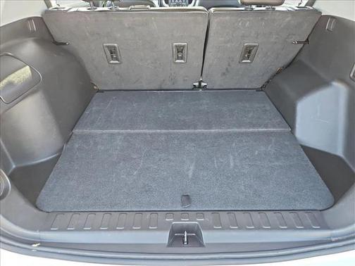 Summit White 2024 GMC Terrain SLT