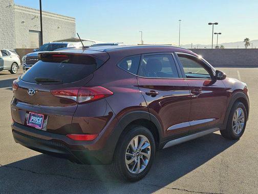 2017 Hyundai TUCSON SE