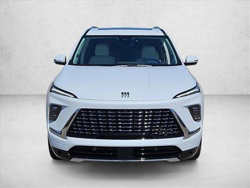 Iridescent White Tricoat 2026 Buick Enclave Avenir FWD