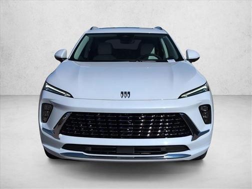 Iridescent White Tricoat 2026 Buick Envision Avenir AWD