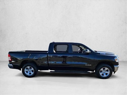 Diamond Black Crystal Pearlcoat 2022 RAM 1500 Big Horn/Lone Star
