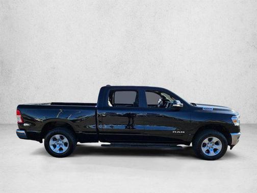 Diamond Black Crystal Pearlcoat 2022 RAM 1500 Big Horn/Lone Star