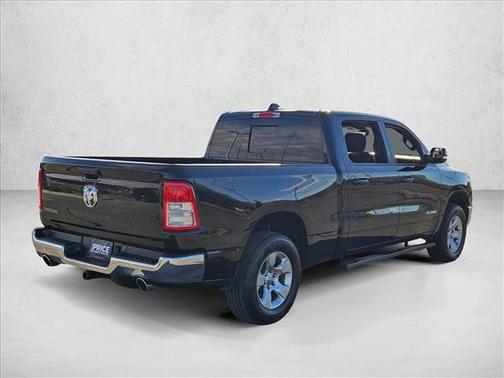 Diamond Black Crystal Pearlcoat 2022 RAM 1500 Big Horn/Lone Star