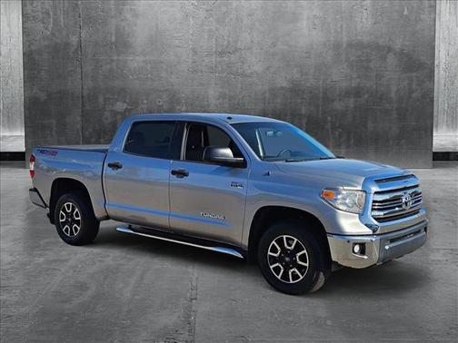 2017 Toyota Tundra SR5