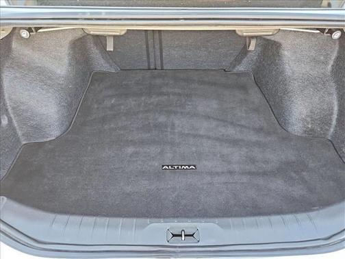 Brilliant Silver Metallic 2024 Nissan Altima 2.5 SV