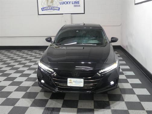 Crystal Black Pearl 2022 Honda Accord Sport 1.5T