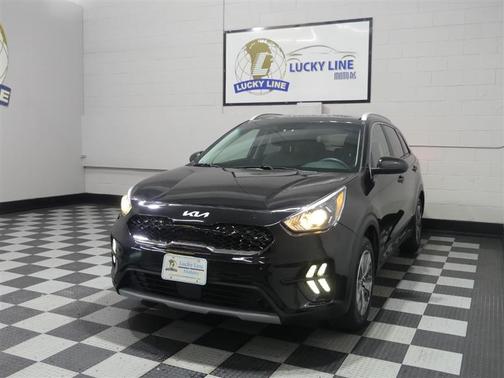 Aurora Black Pearl 2022 Kia Niro LX