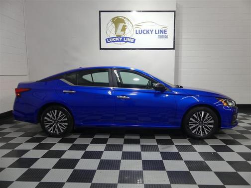 2025 Nissan Altima SV FWD