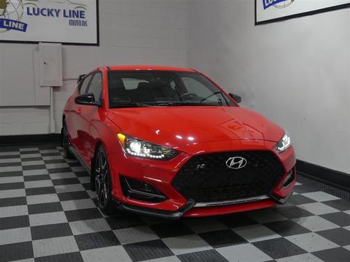 2022 Hyundai Veloster N Base
