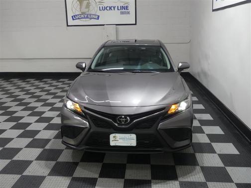 Predawn Gray Mica 2024 Toyota Camry SE