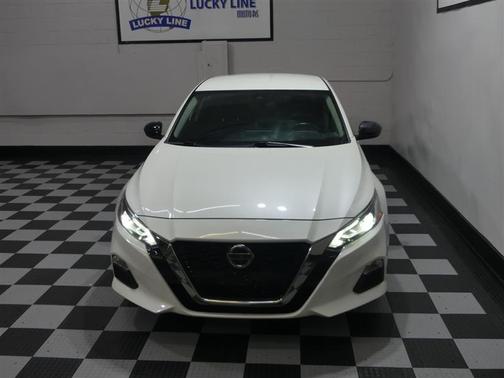2020 Nissan Altima SR FWD
