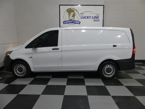 2018 Mercedes-Benz Metris Base